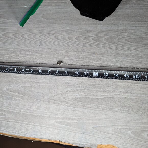 Kendra Scott Gold Tone Chain & Sparkly Dark Stone Necklace Signed - Picture 11 of 12